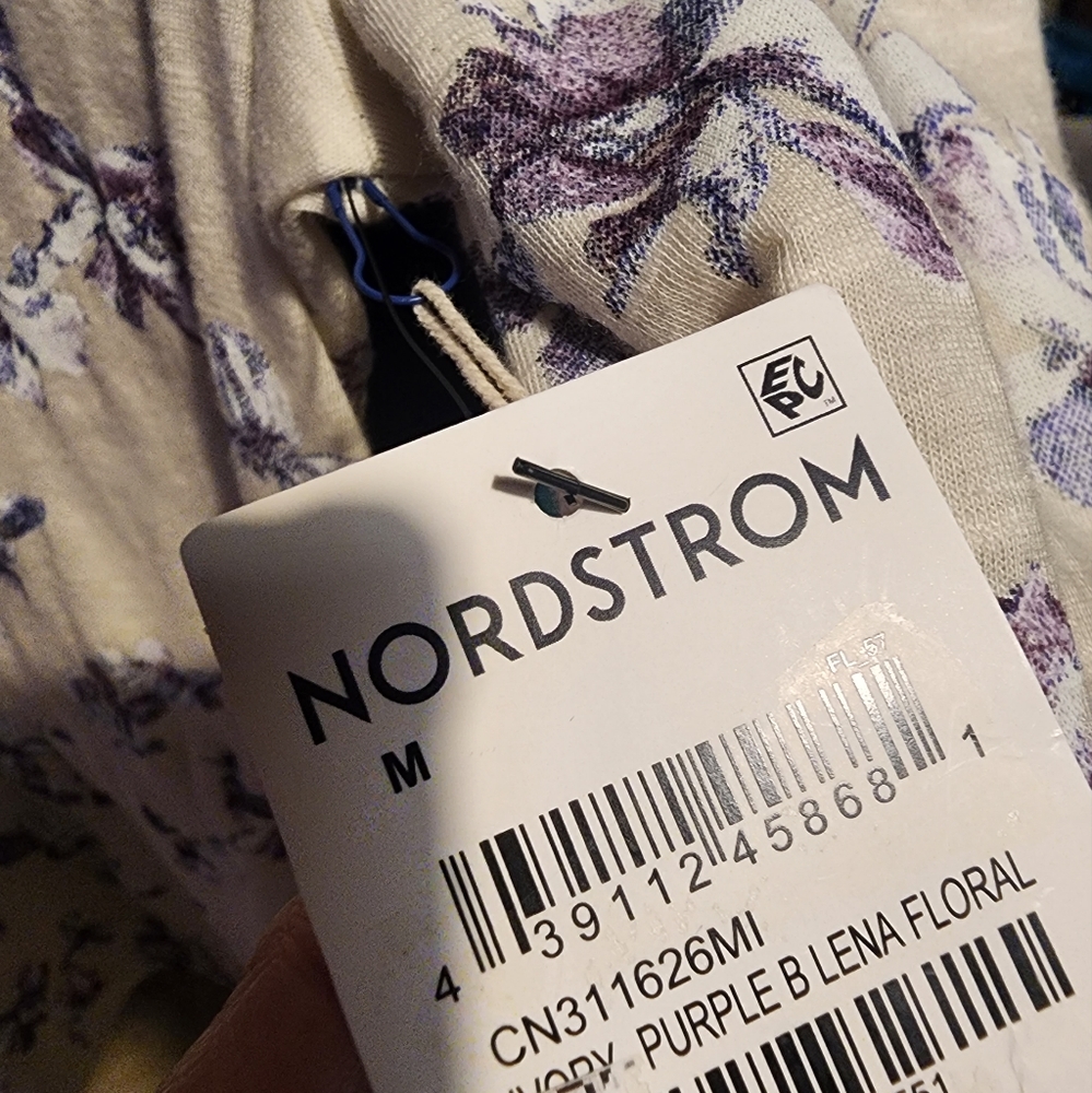 NWT Caslon Crew Neck Ivory Purple Lena Floral Long Sleeve Cotton Tee Sz M - Picture 3 of 5